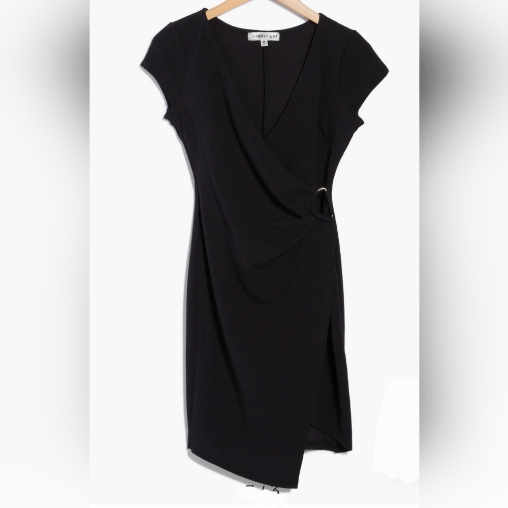 Madden Girl Black Cap Sleeve Drape Front V Neck Mini Dress 2X New!
